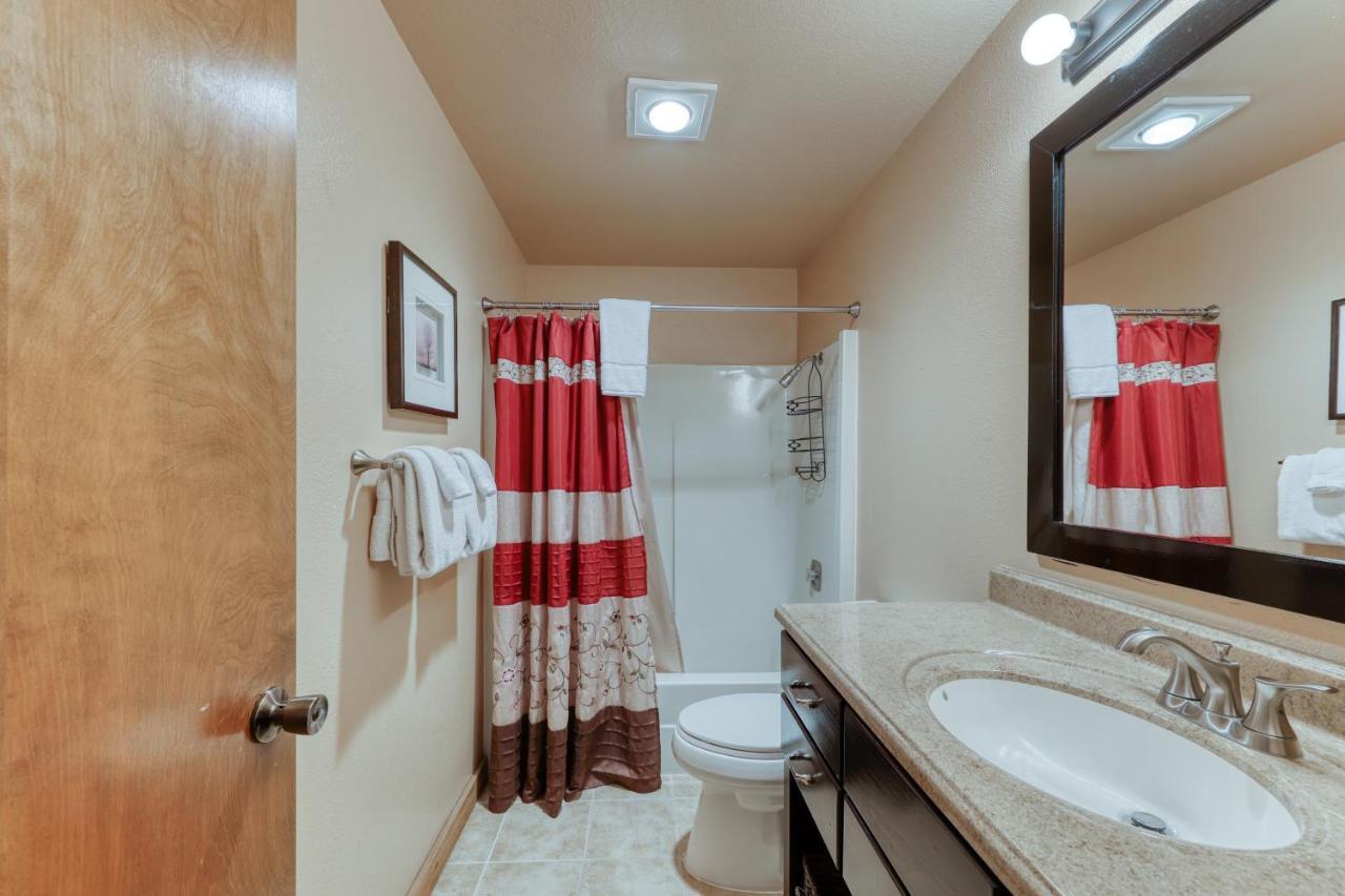 2 Conifer Villa Sunriver Dış mekan fotoğraf